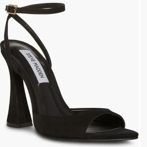 Steve Madden Beki Ankle Strap Pointed Toe Sandal size 6 - pre owned